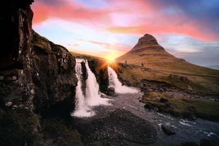 kirkjufell_mountain