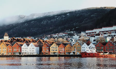 traditional_norwegian_scenery